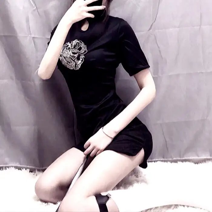 窃窃私语